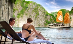 Honeymoons & Luxury 
